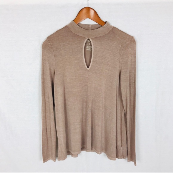 American Eagle Outfitters Tops - American Eagle soft and sexy mauve pink top